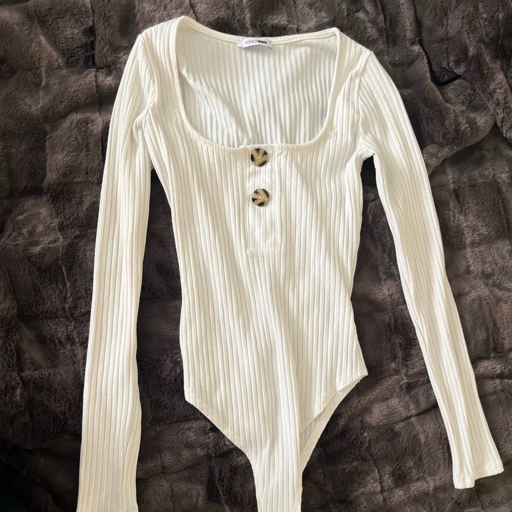 FASHION NOVA Long Sleeve Bodysuit